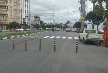 آماده‌سازی و رنگ‌آمیزی گذرگاه‌های عابر پیاده در راستای بازگشایی مدارس و آغاز سال تحصیلی جدید