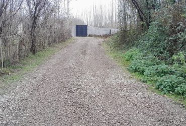 شن‌ریزی کوچه‌های اخلاص، حکمت و شادی توسط شهرداری گوراب زرمیخ