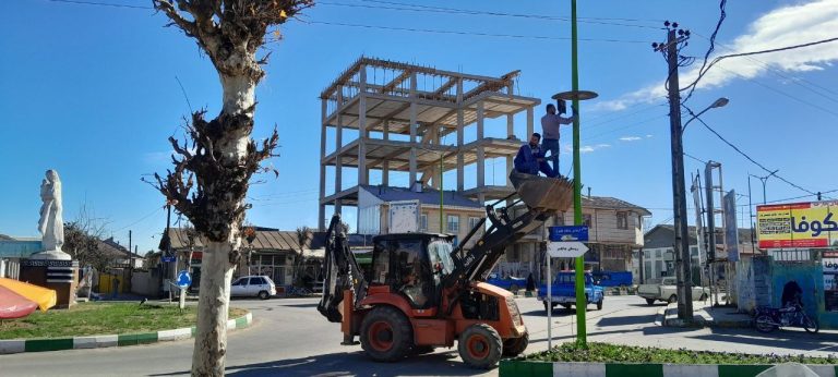 عملیات آماده‌سازی جایگاه‌های نصب دوربین‌های نظارتی در نقاط مختلف شهر گوراب زرمیخ آغاز شد